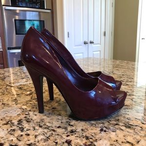 Jessica Simpson heels